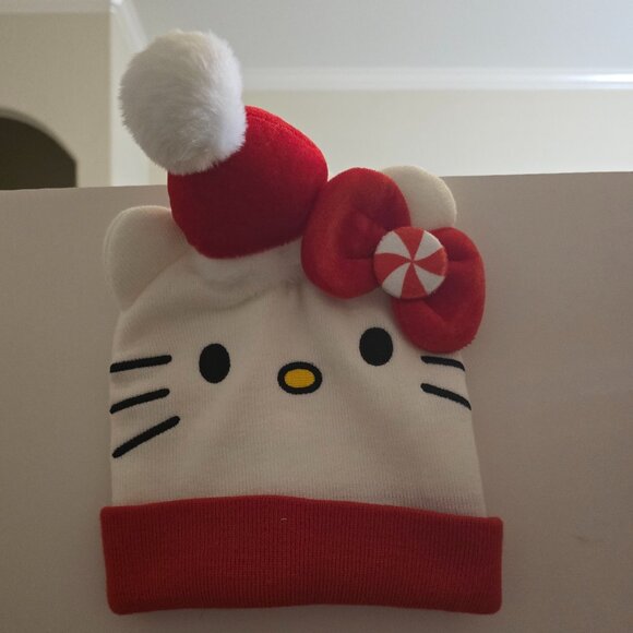 Hello Kitty Knit Beanie w/ Embroidered Applique Hello Kitty Face Bow - Picture 1 of 3